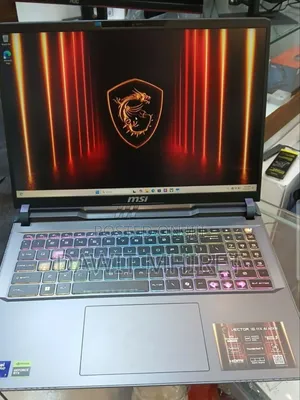 New Laptop MSI Vector 17 HX AI A2XWJG 16GB Intel Core Ultra 7 SSD 1T