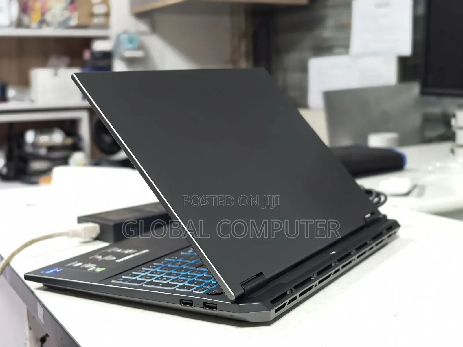 New Acer Predator Helios 18 PH18-71 32GB Intel Core Ultra 9 SSD 1T