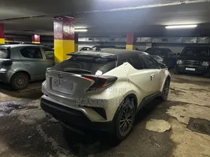 Toyota C-HR Limited FWD 2020 White