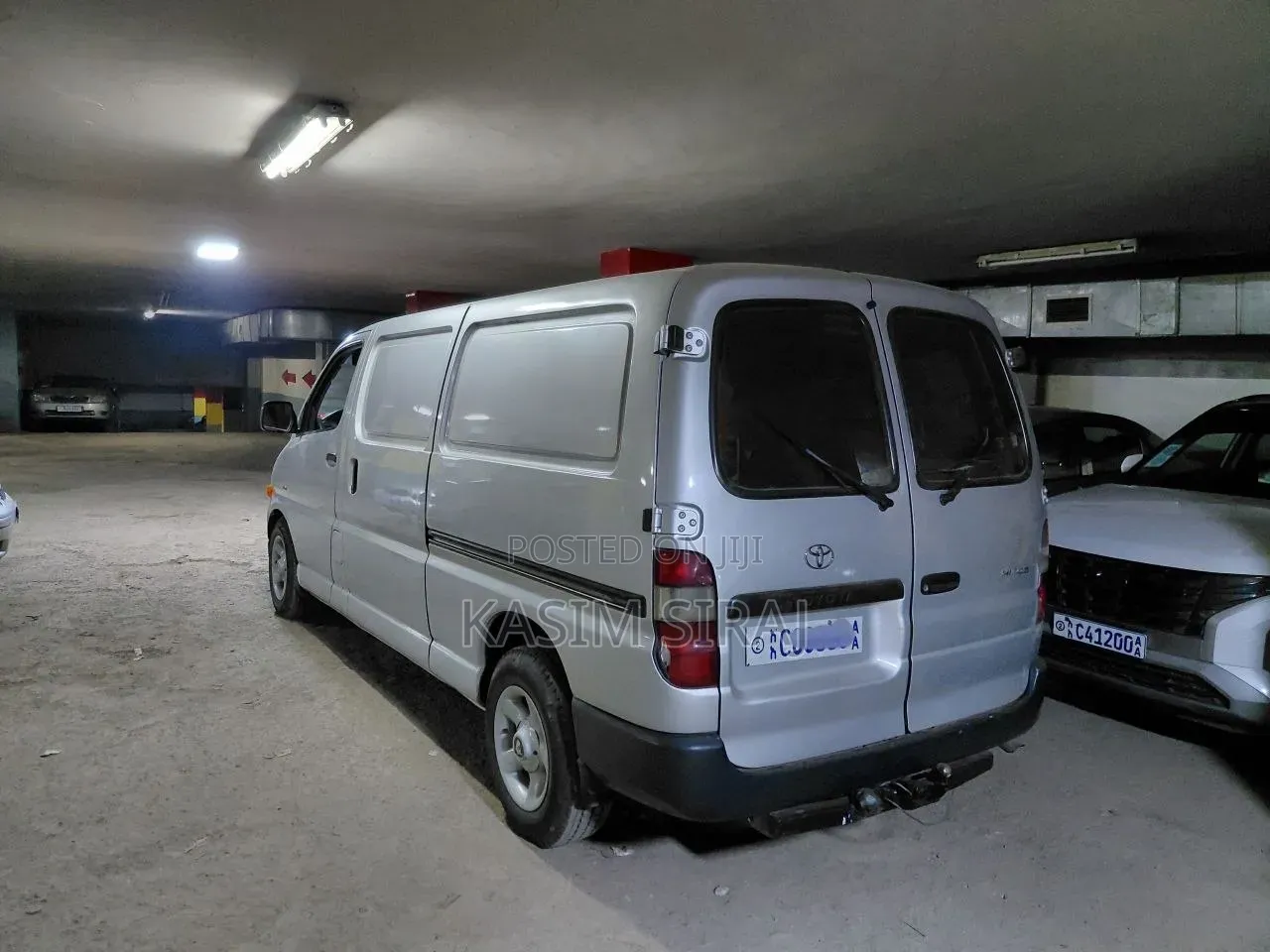Toyota HiAce 2005 Silver