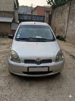 Toyota Vitz 1.0 FWD 5dr 2001 Silver