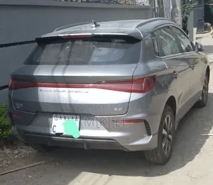 BYD E2 43 kWh 94 hp FWD 2024 Gray