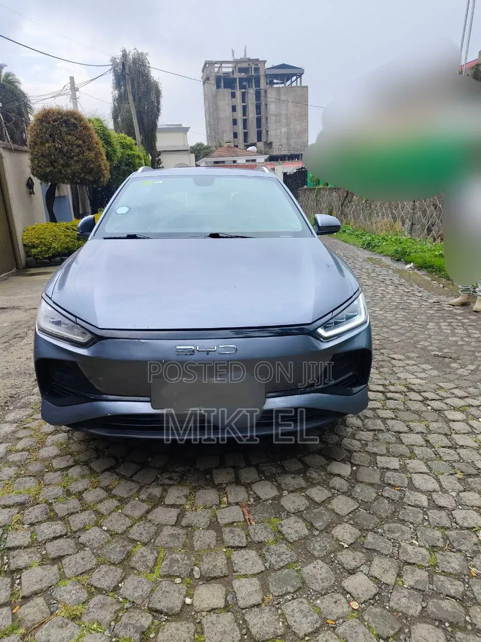 BYD E2 43 kWh 94 hp FWD 2024 Gray