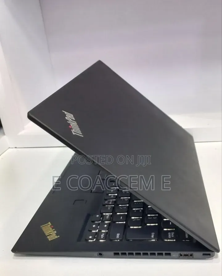 New Laptop Lenovo 8GB Intel Core i5 SSD 256GB