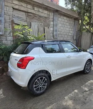 Suzuki Swift RS 2022 White