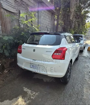 Suzuki Swift RS 2022 White