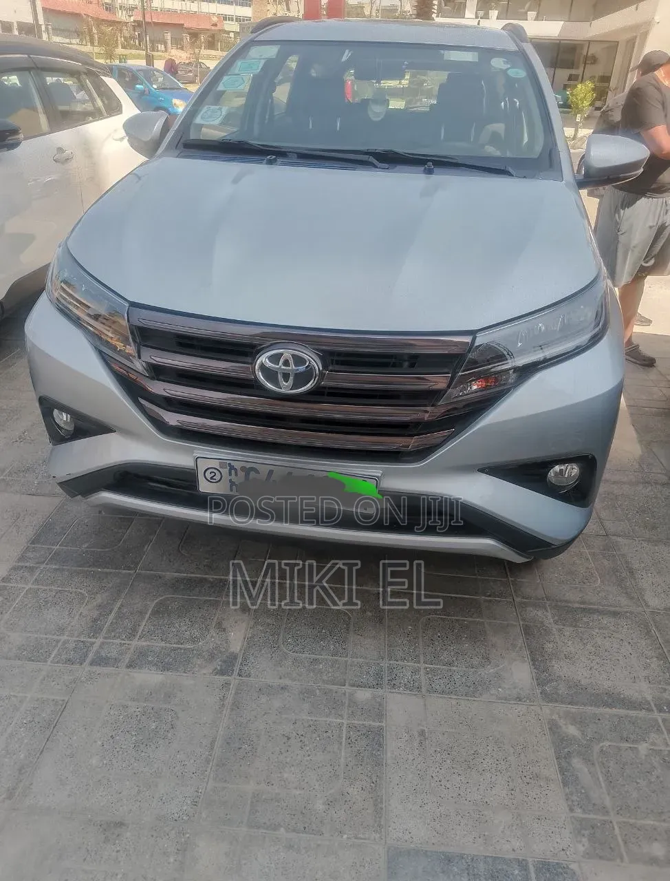 Toyota Rush 2023 Silver