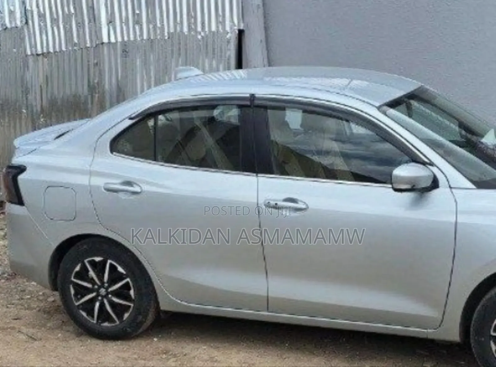 Suzuki Dzire 2025 Silver
