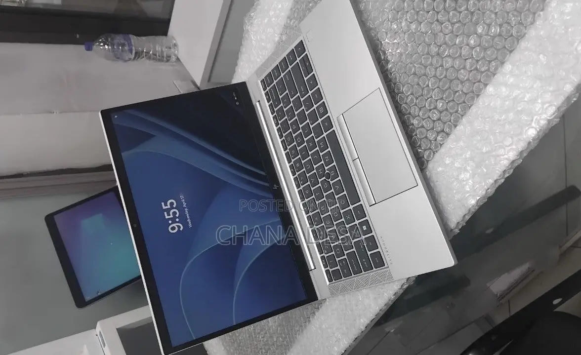 New Laptop HP EliteBook 840 G8 16GB AMD Ryzen 5 SSD 512GB