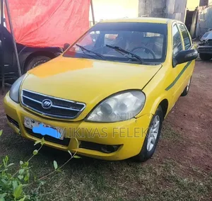 Lifan 520 2008 Yellow