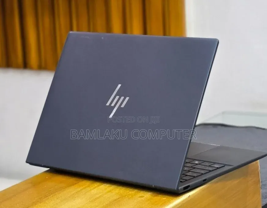 New Laptop HP Elite Dragonfly G3 16GB Intel Core i7 SSD 512GB