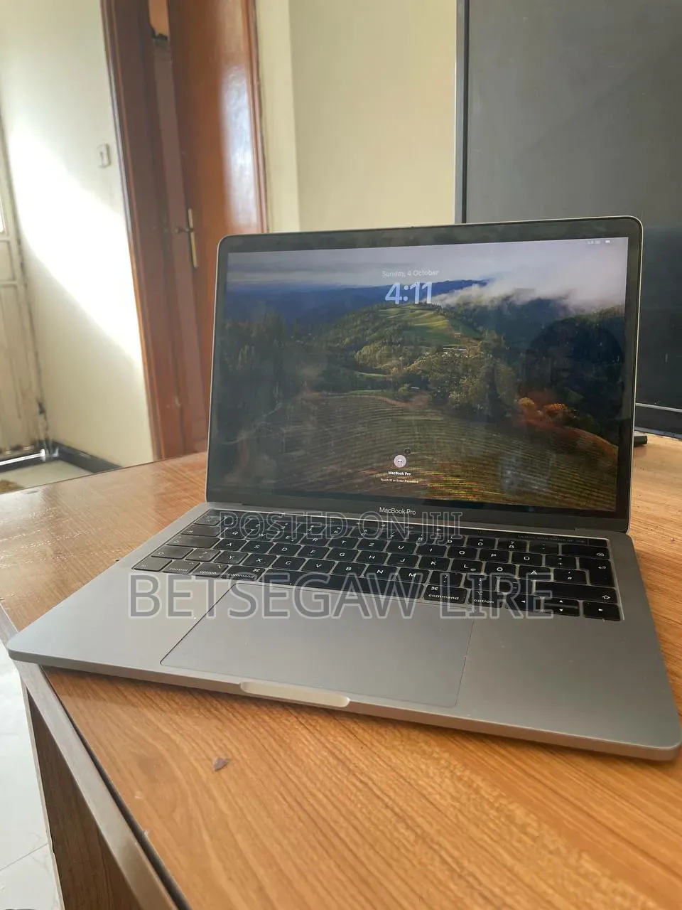 Laptop Apple MacBook Pro 2018 8GB Intel Core i5 SSD 512GB