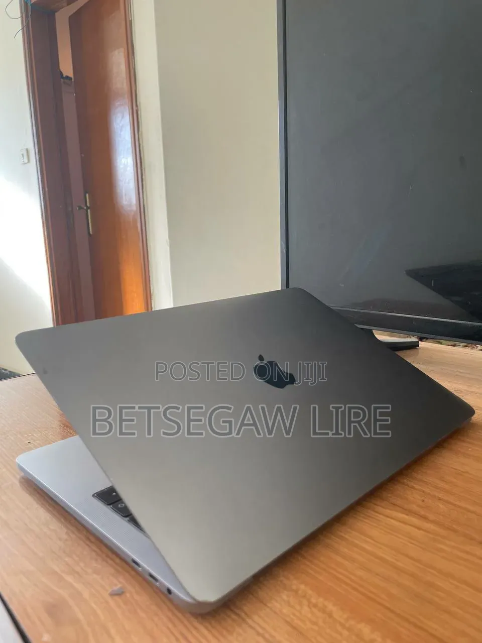 Laptop Apple MacBook Pro 2018 8GB Intel Core i5 SSD 512GB