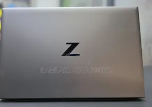 New Laptop HP ZBook Firefly G8 16GB Intel Core i5 SSD 512GB
