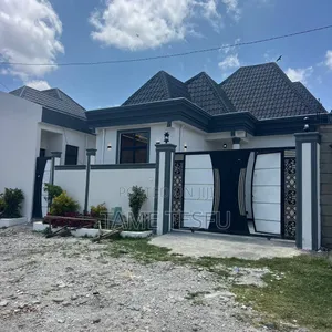 Furnished 4bdrm Villa in Hayat, Bole for sale