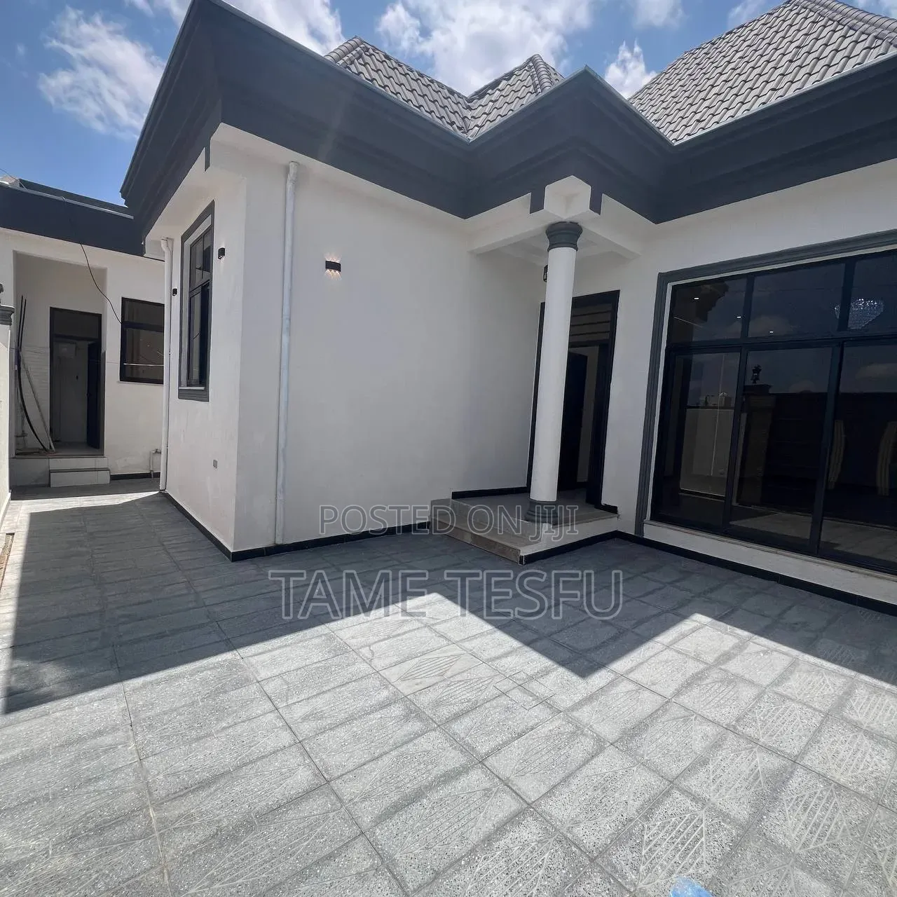 Furnished 4bdrm Villa in Hayat, Bole for sale