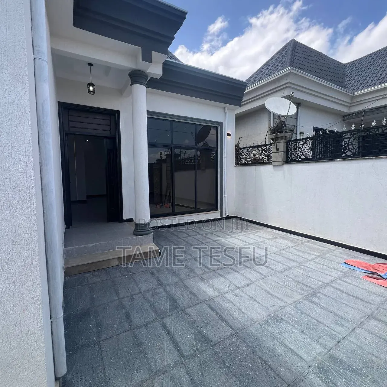 Furnished 4bdrm Villa in Hayat, Bole for sale