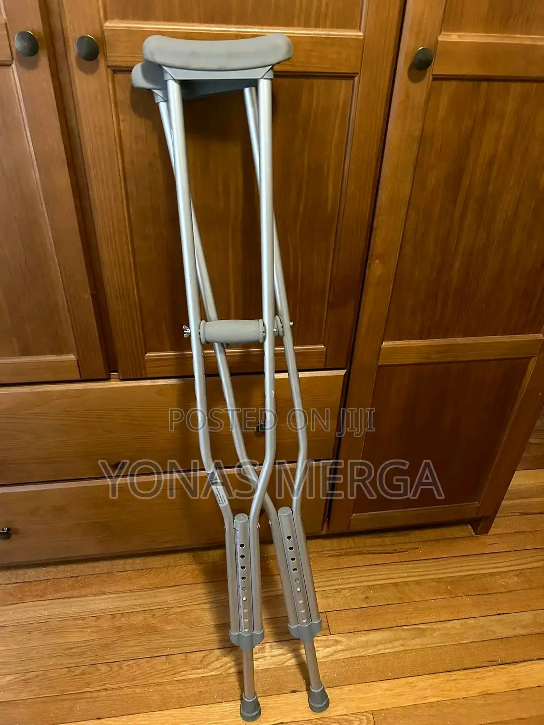 Auxiliary Crutch Stainless (Pair)设弟crutches//Weight: Approx.1kg Bath