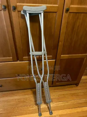 Auxiliary Crutch Stainless (Pair)设弟crutches//Weight: Approx.1kg Bath
