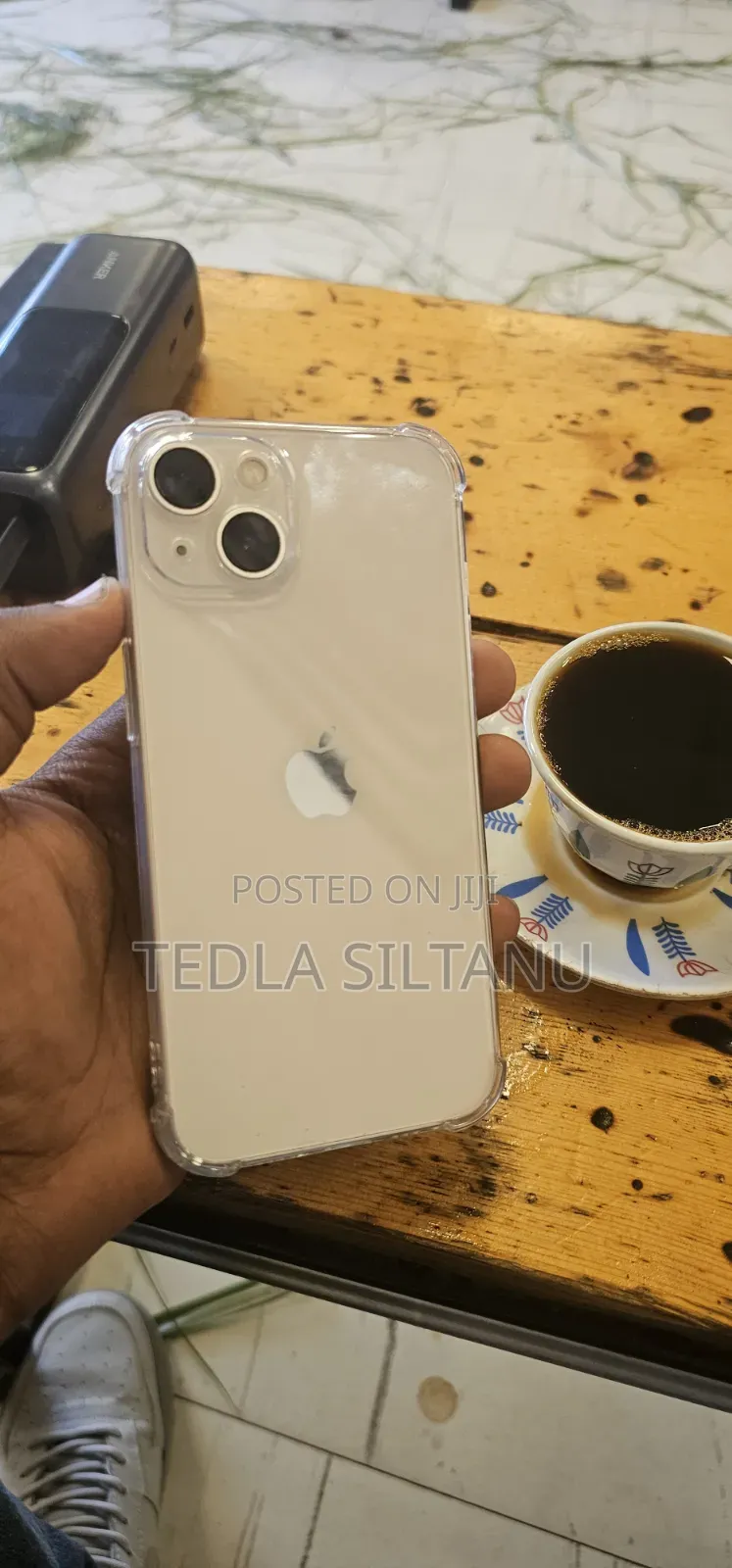New Apple iPhone 13 128 GB Gold