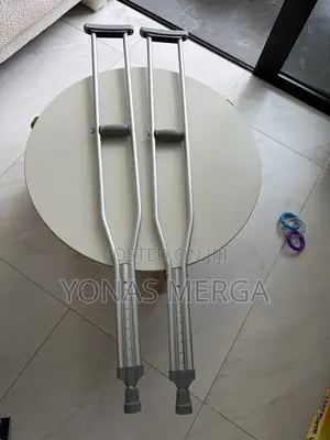 Underarm Crutches核韞crutch Offers Superior Durability, Stability