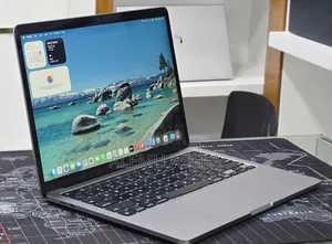 New Laptop Apple MacBook Pro 2022 M2 16GB Apple M2 SSD 256GB