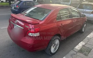 Toyota Yaris 2008 Red