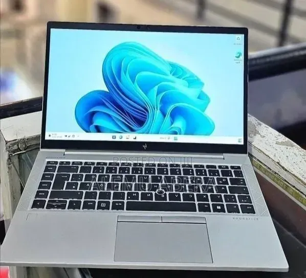 New Laptop HP EliteBook 840 G8 16GB Intel Core i5 SSD 512GB
