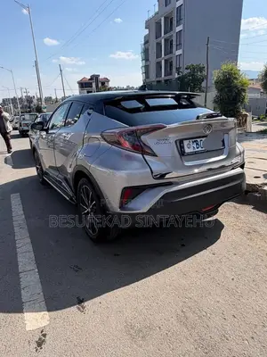 Toyota C-HR 2017 Silver