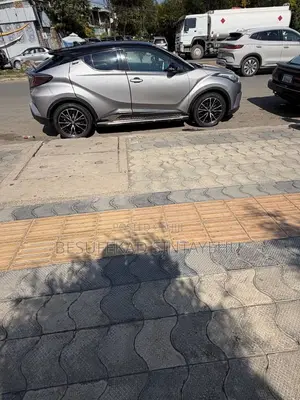 Toyota C-HR 2017 Silver