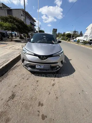 Toyota C-HR 2017 Silver