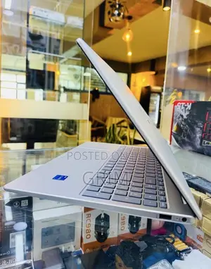 New Laptop HP Stream Notebook 16GB Intel Core i5 SSD 1T