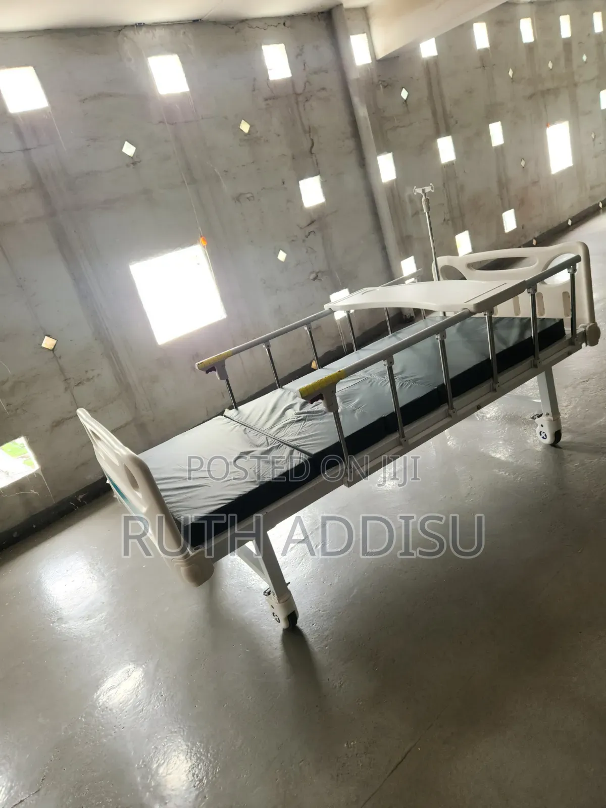 Hospital bed寄給Hospital Bed Two functional軟體Hospital bed鳵的Hospital Bed