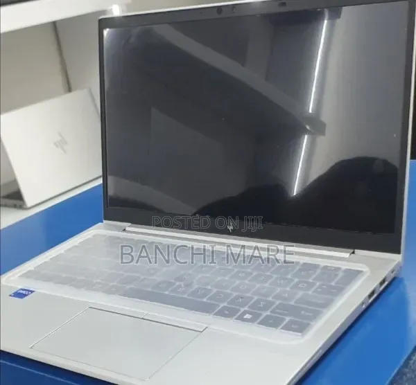 New Laptop HP EliteBook 840 G8 16GB Intel Core i7 SSD 512GB