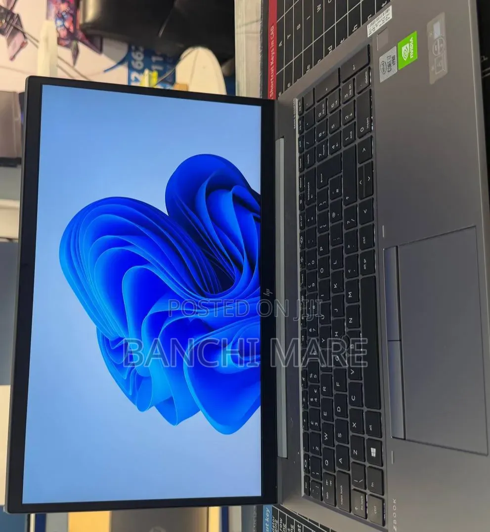 New Laptop HP ZBook 15 16GB Intel Core i7 SSD 512GB