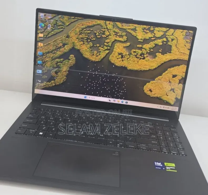 New Laptop Asus 16GB Intel Core Ultra 9 SSD 512GB