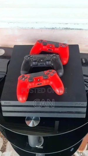 PlayStation 4 Pro ~ 1tb Storage ~ ያልተፈታ