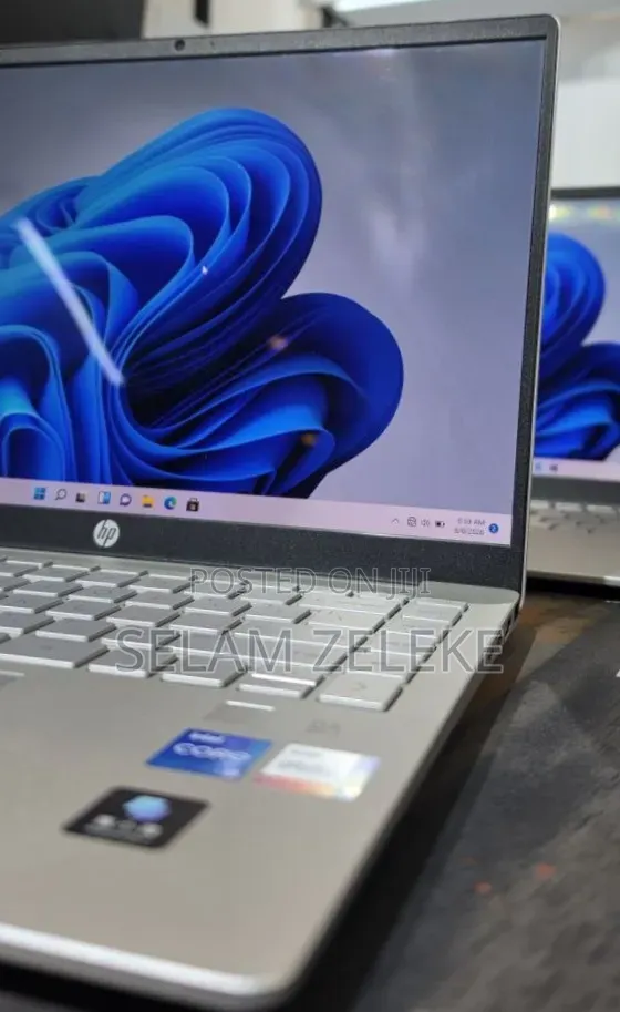 New Laptop HP 16GB Intel Core i5 SSD 512GB