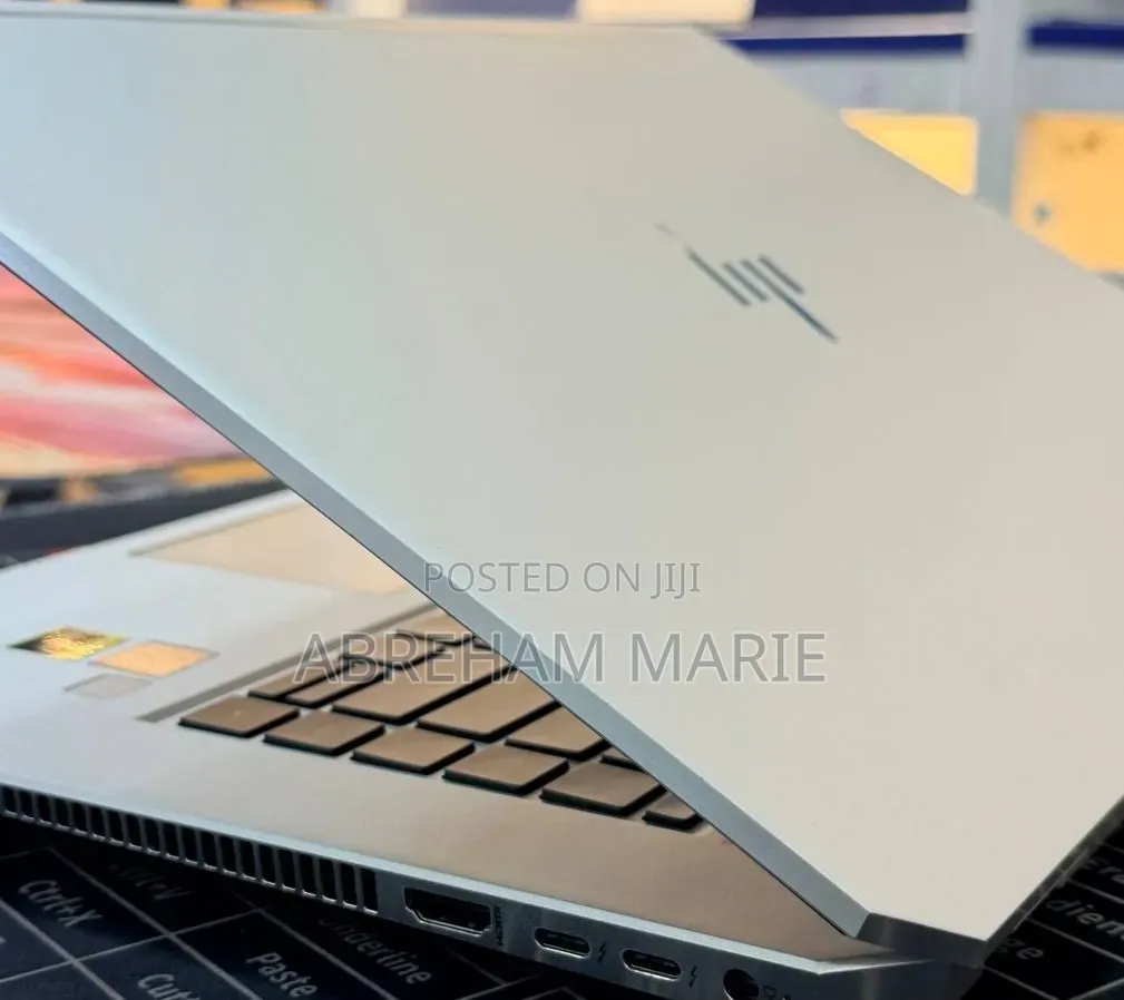 New Laptop HP EliteBook 1050 G1 16GB Intel Core i7 SSD 512GB
