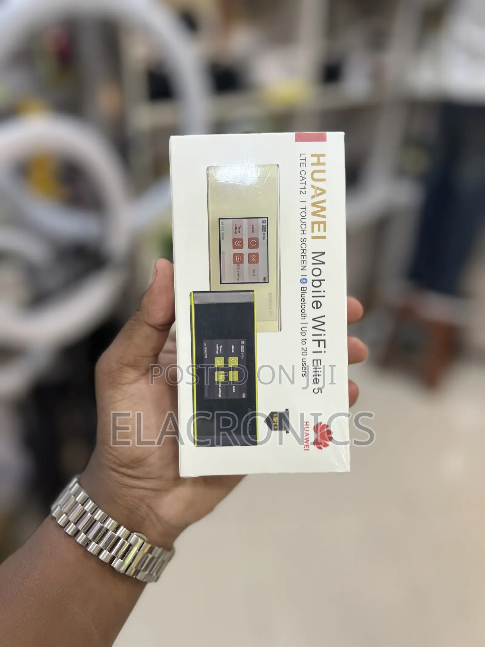 Huawei Mobile WiFi Elite 5 4G (LTE Cat12 Touch Screen)