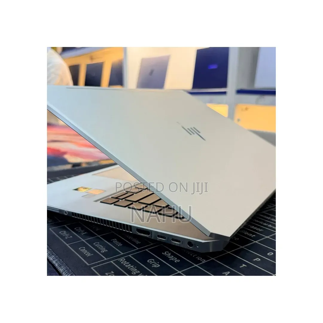 New Laptop HP EliteBook 1050 16GB Intel Core i7 SSD 512GB