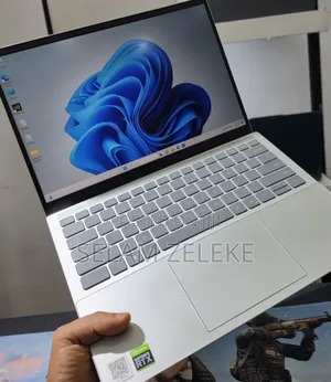 New Laptop Dell 16GB Intel Core i7 SSD 512GB