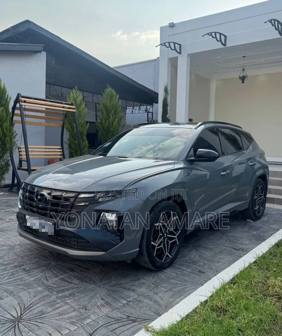 Hyundai Tucson 2022 Gray