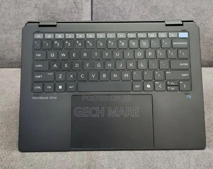 New Laptop HP OmniBook 5 14" 16GB Intel Core Ultra 7 SSD 1T