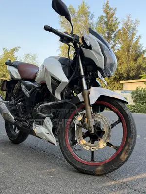 TVS Apache 180 RTR 2019 White