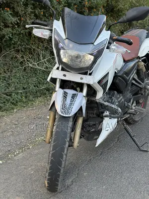 TVS Apache 180 RTR 2019 White