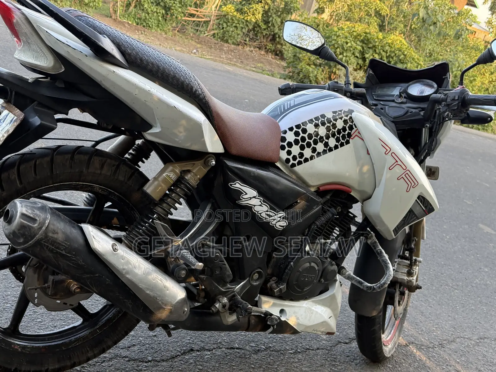 TVS Apache 180 RTR 2019 White