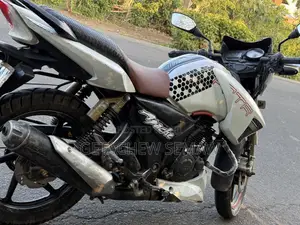 TVS Apache 180 RTR 2019 White