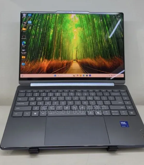 New Laptop Lenovo Yoga 7i 16GB Intel Core Ultra 7 SSD 512GB