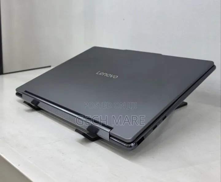 New Laptop Lenovo Yoga 7i 16GB Intel Core Ultra 7 SSD 512GB